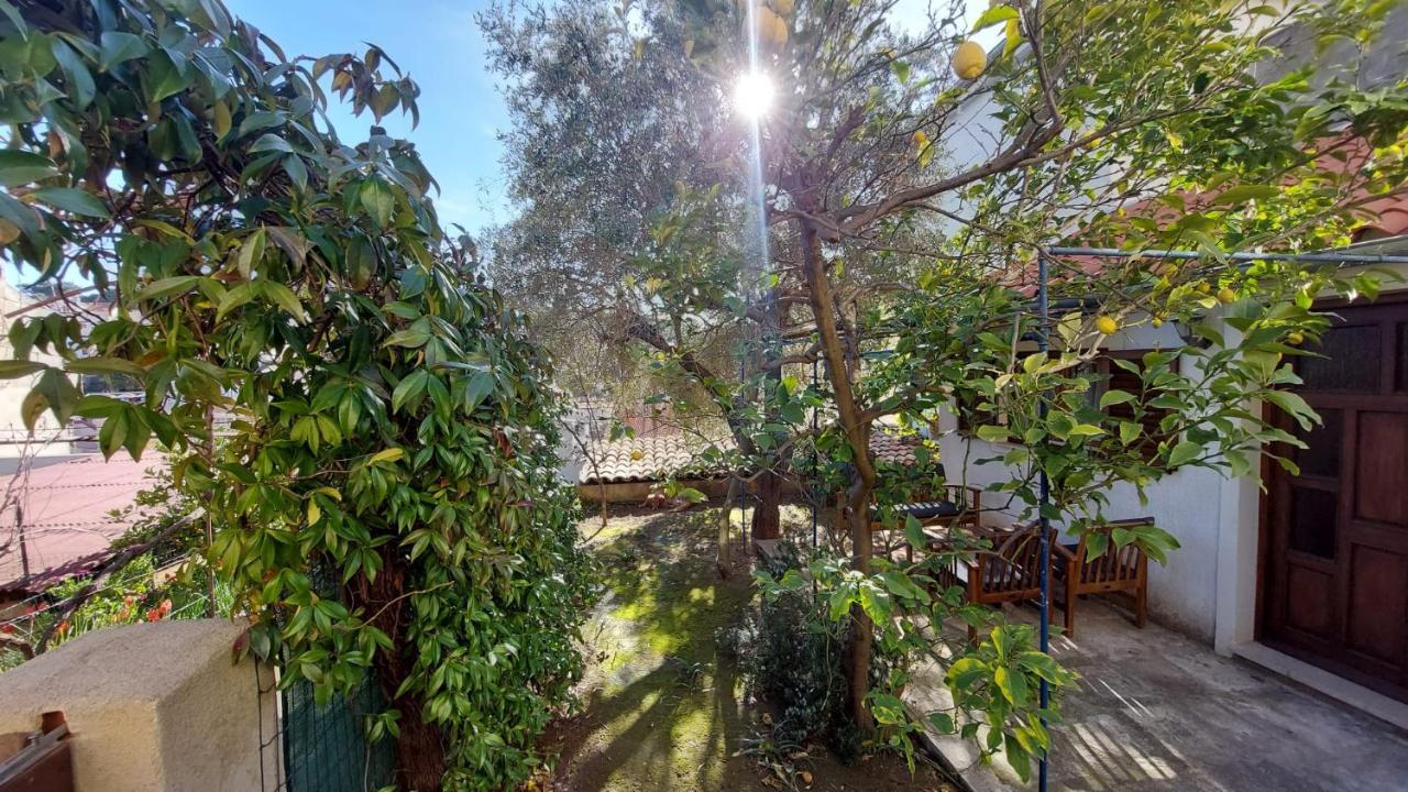 Apartman Kristina And Free Parking Mali Lošinj Eksteriør billede