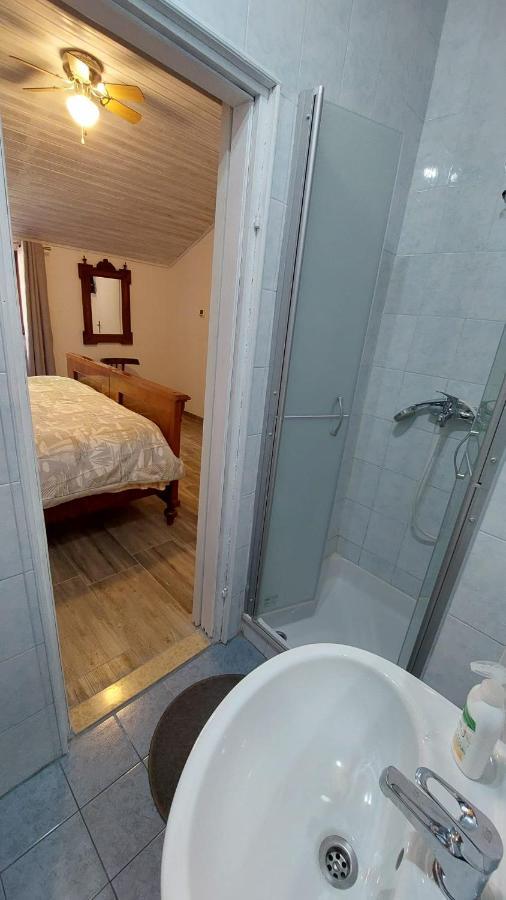 Apartman Kristina And Free Parking Mali Lošinj Eksteriør billede